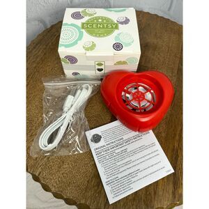 NEW Scentsy Red Heart Mini Fan Diffuser